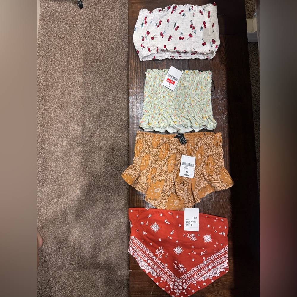 Forever 21 set of 4